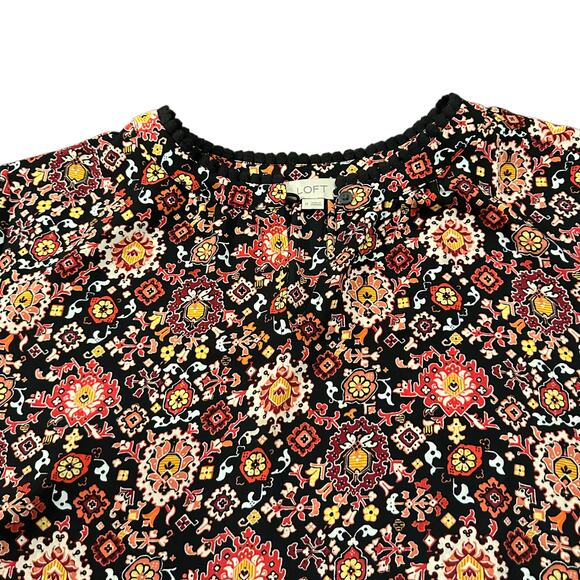 LOFT Womens floral black pinks red blouse size medium - Picture 3 of 6